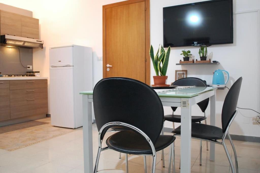 Lincoln Apartment Palermo Esterno foto