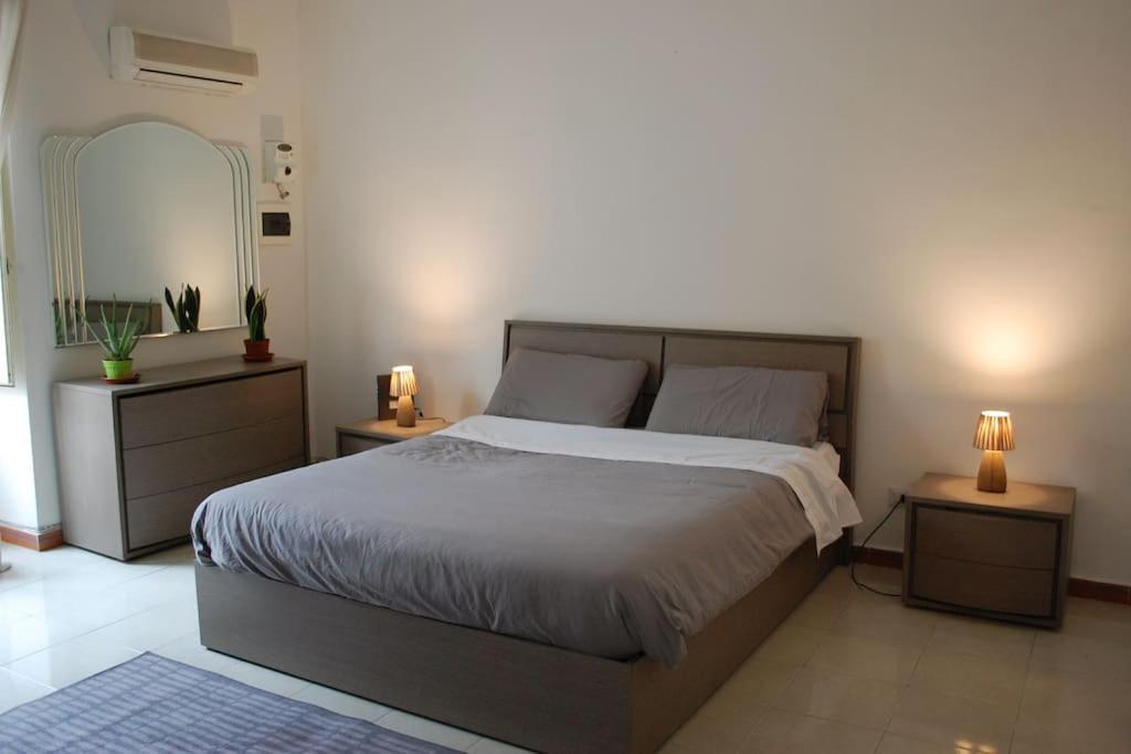 Lincoln Apartment Palermo Esterno foto